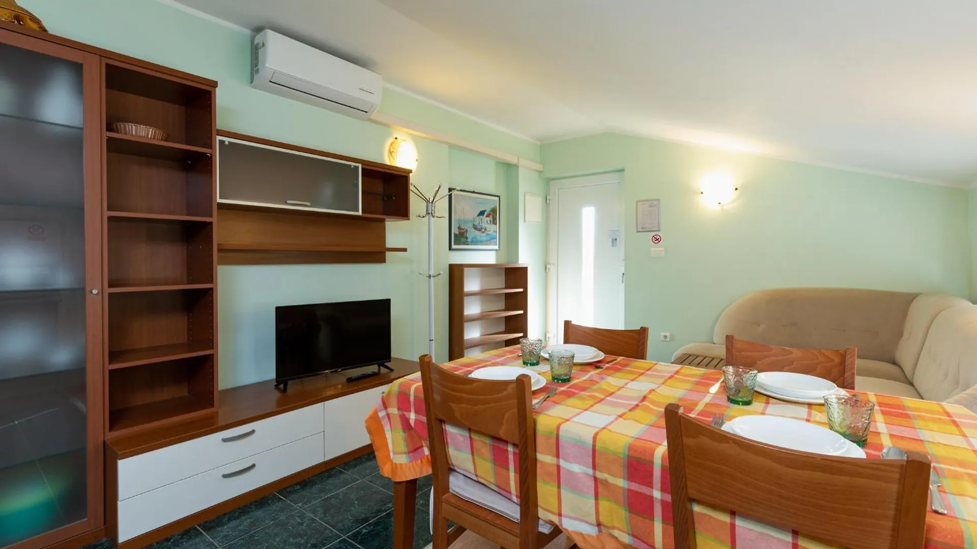 Apartments And Rooms Vila Irma Opatija