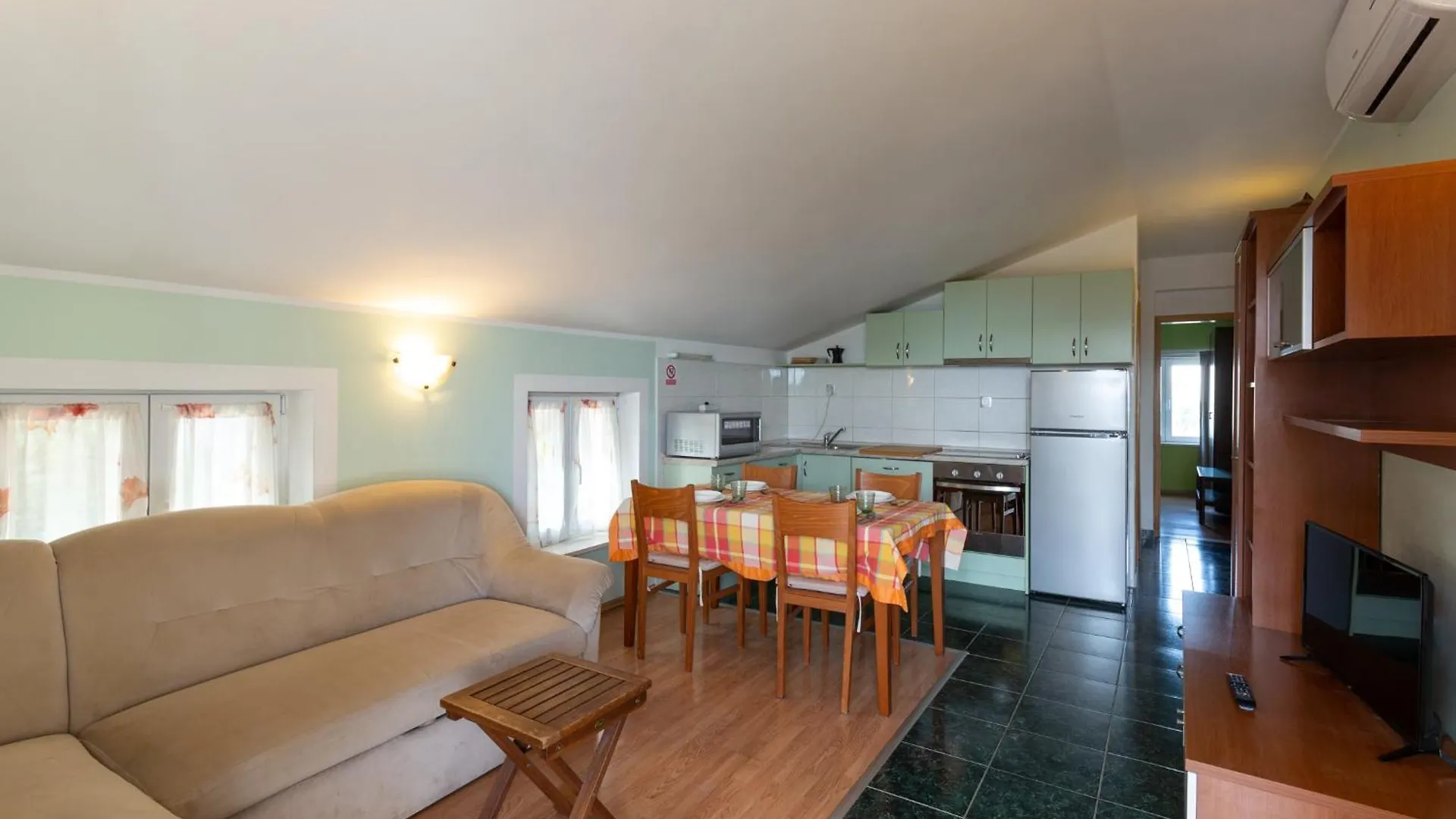 Apartments And Rooms Vila Irma Opatija